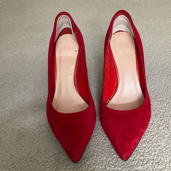 COPY - Red suede stilettos - Picture 4 of 8